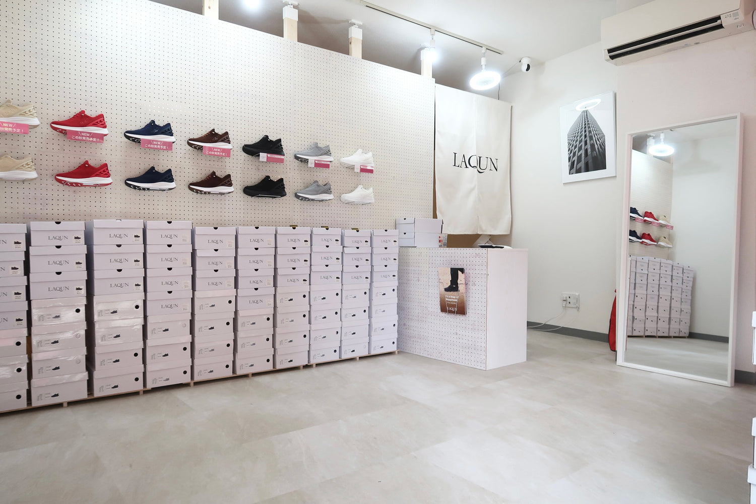 LAQUN上野本店内装